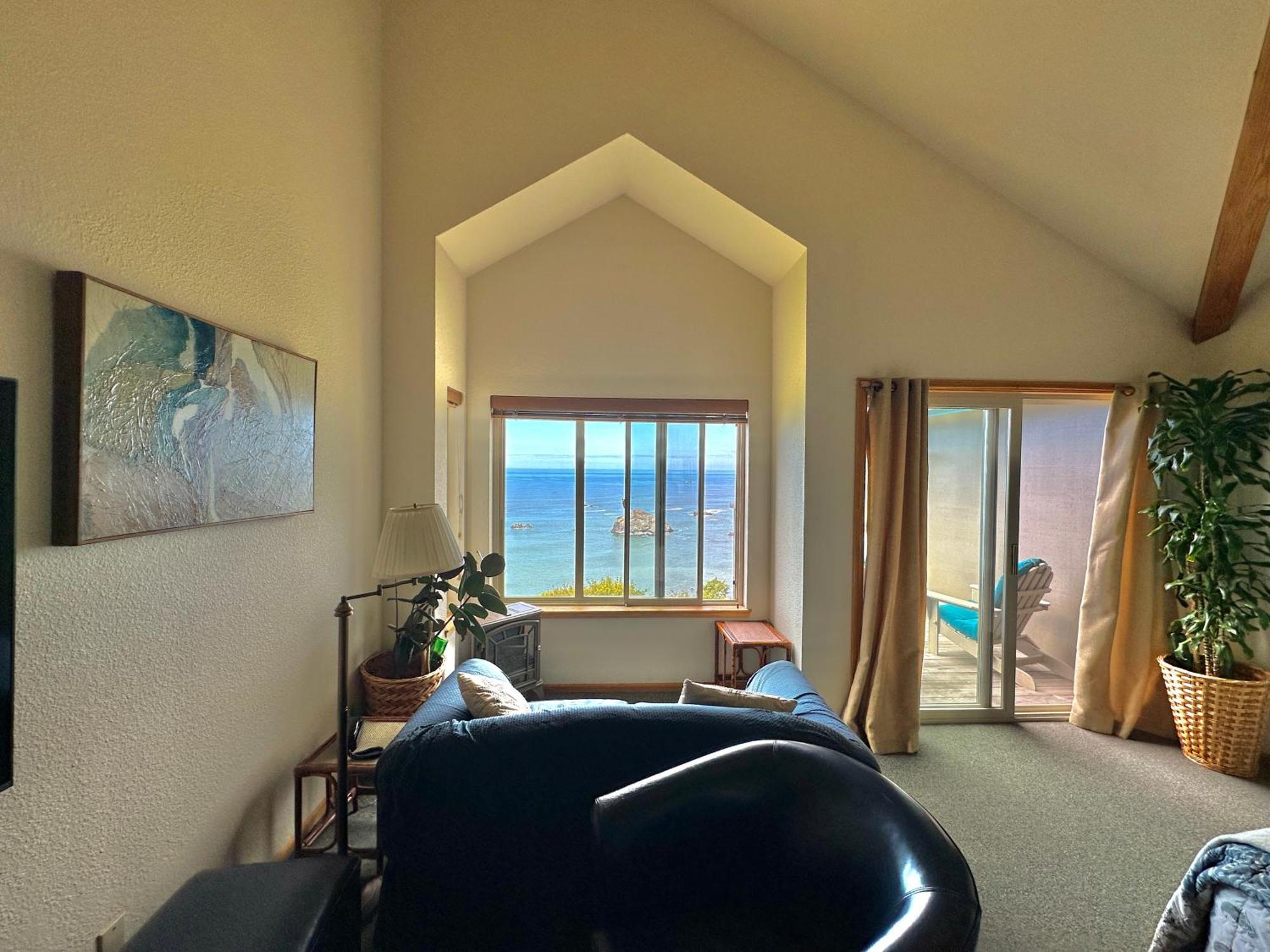 Turtle Rocks Oceanfront Inn Trinidad Bagian luar foto